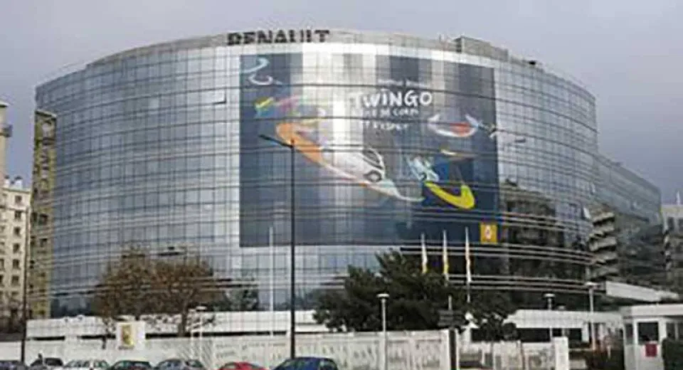 Foto Miting de protest, în Franţa, faţă de planul de restructurare elaborat de compania Renault