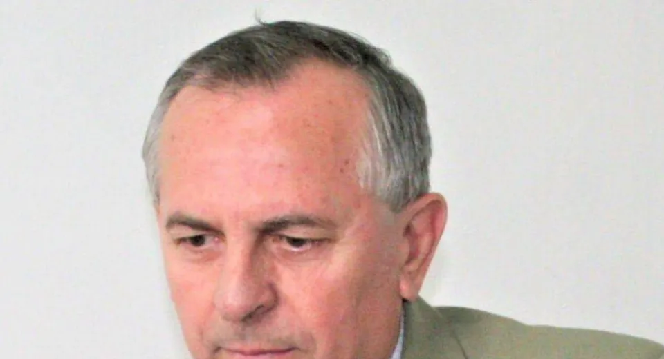 Foto A apărut antologia „O sută și una de poezii”, de Octavian Goga, autor Zenovie Cârlugea