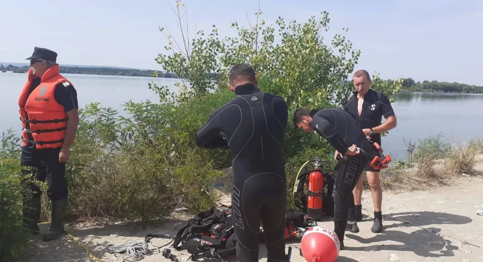 Foto Tânăr găsit mort în Dunăre, în urma unui accident naval produs la Corabia