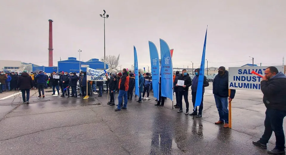 Foto Se anunță un nou protest la Alro Slatina 
