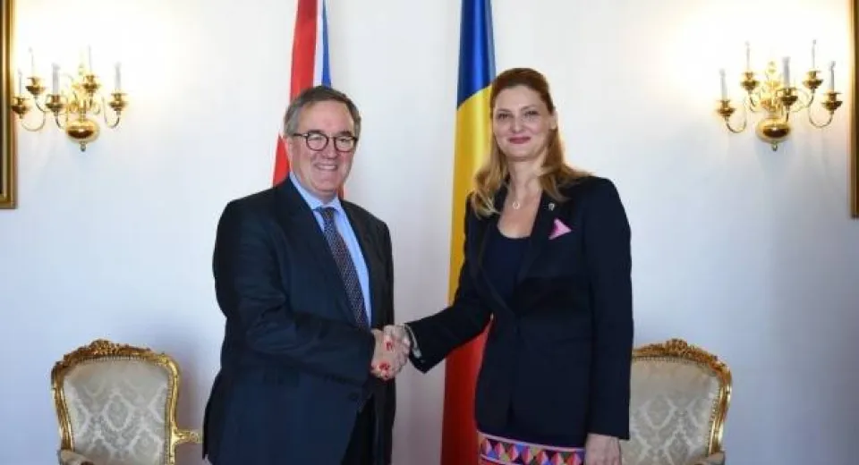 Foto Brexit: Peste 140.000 români s-au înregistrat pentru a obține noul drept de ședere 