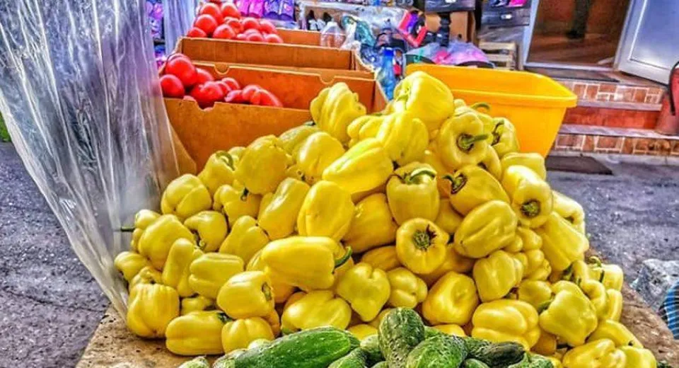 Foto Balş: Piaţa Agroalimentară din oraş este deschisă