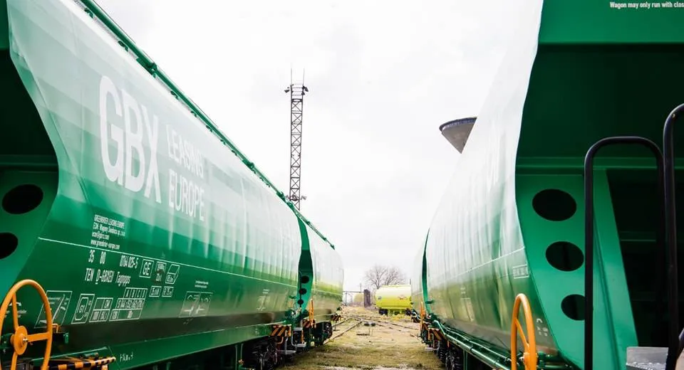 Foto Ministrul Transporturilor, în vizită la Fabrica de Vagoane Caracal 