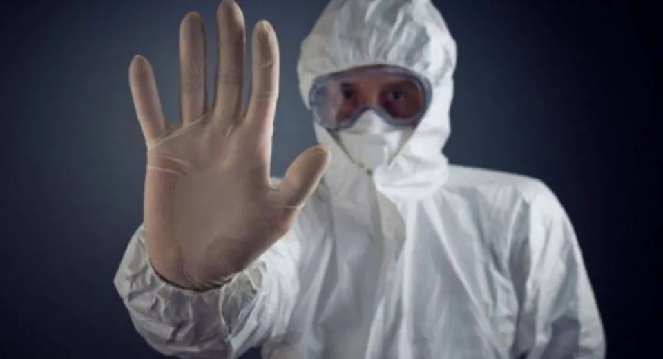 Foto Emmanuel Macron reinstituie carantina generală în Franţa, dar şcolile rămân deschise