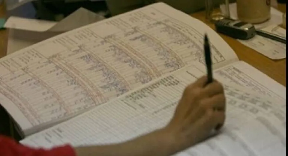 Foto Profesorii vor încheia o singură medie anuală. Câte note vor fi necesare la fiecare disciplină