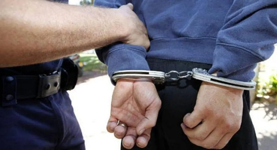 Foto Un bărbat din Slatina a fost reținut pentru violență în familie și distrugere