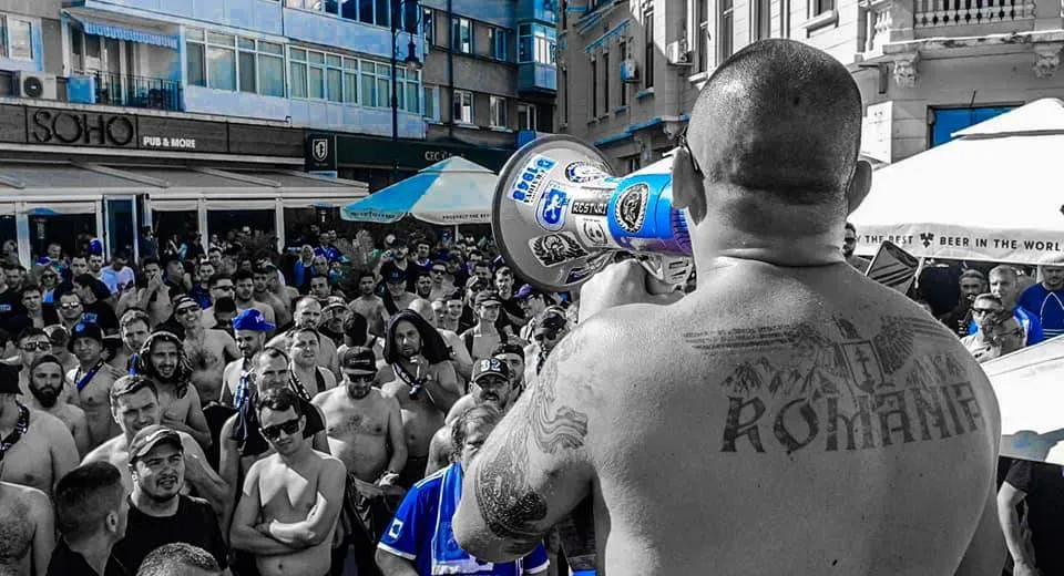 Foto Peluza Sud 97 se pregătește pentru deplasarea de la Pitești. Cât costă biletul de intrare la meciul cu FC Argeș!