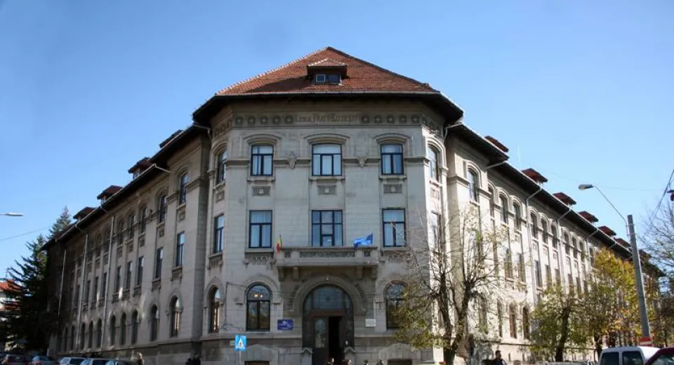 Foto Colegiul „Frații Buzești”, locul III în clasamentul liceelor din țară, după admitere
