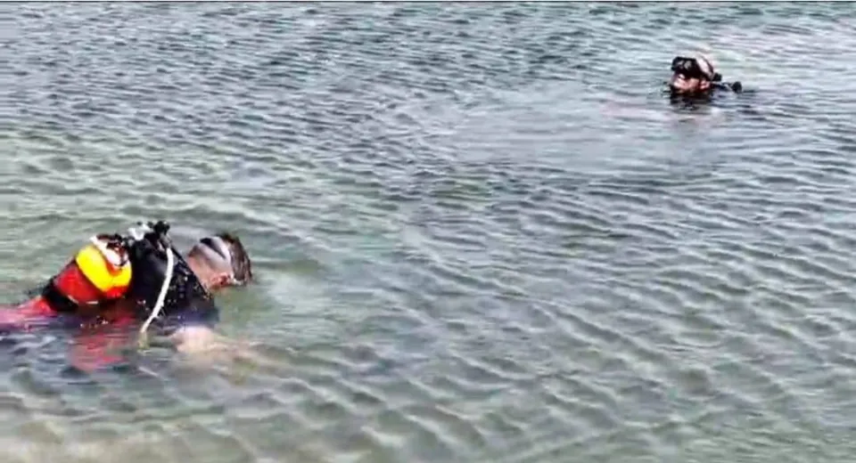 Foto Cei doi copii căutați de luni în râul Olt au fost găsiți decedați