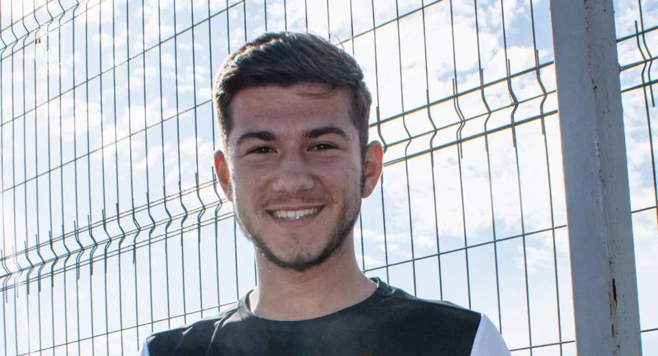 Foto FC Universitatea Craiova a perfectat încă un transfer. Ce mjilocaș din Liga 1 a semnat cu Știința!