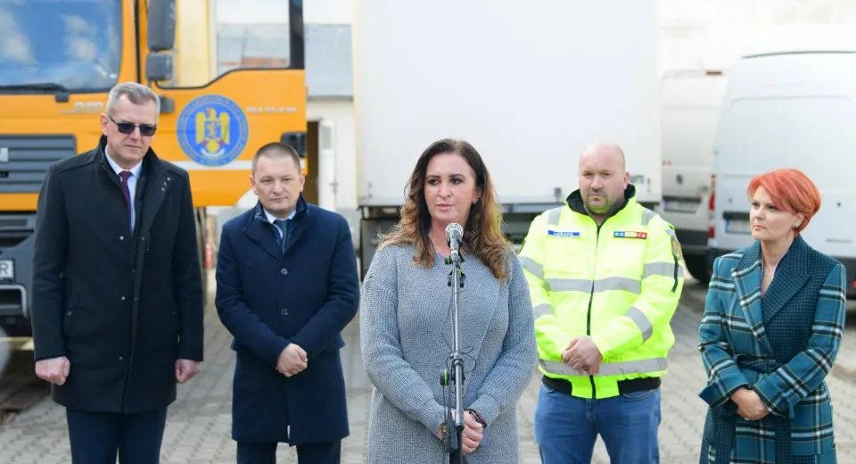 Foto Ajutoare din rezervele de stat pentru copiii instituționalizați din Dolj
