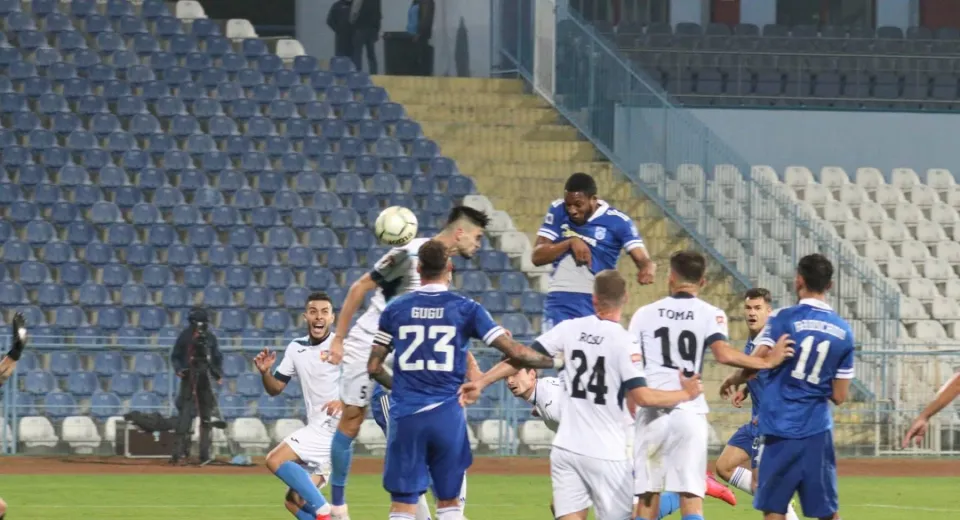 Foto FC Universitatea Craiova - Gloria Buzău, scor 1-1. Știința este în continuare pe primul loc în Liga 2.