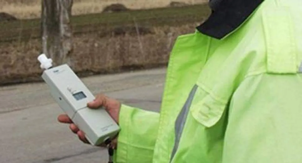 Foto Șef de post din Olt, băut în sediul de Poliție 