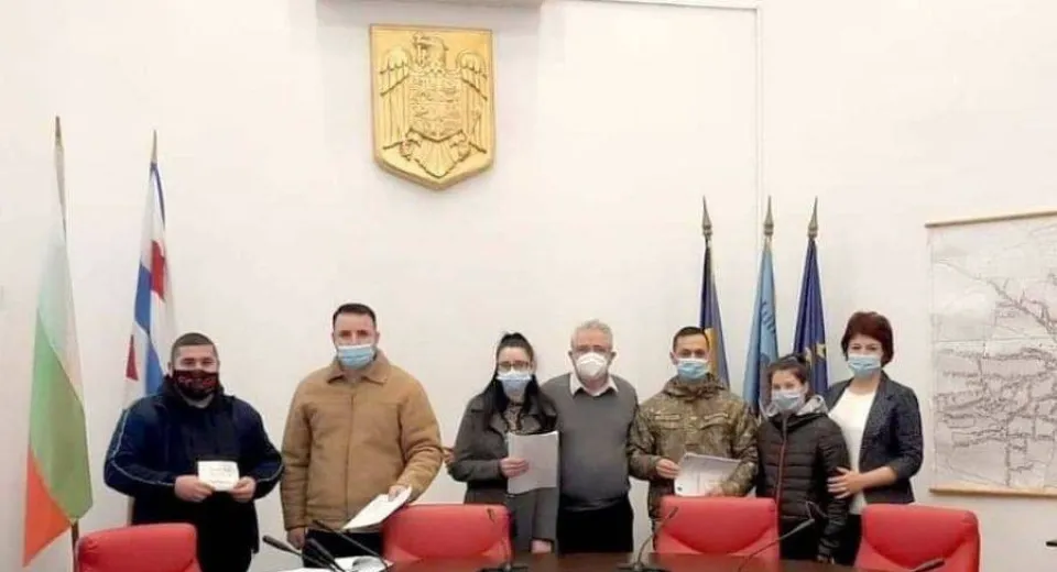 Foto Patru familii din Caracal s-au mutat în casă nouă