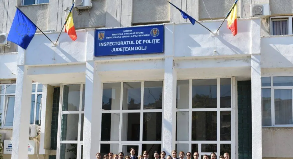 Foto O nouă promoție de absolvenți, la IPJ Dolj