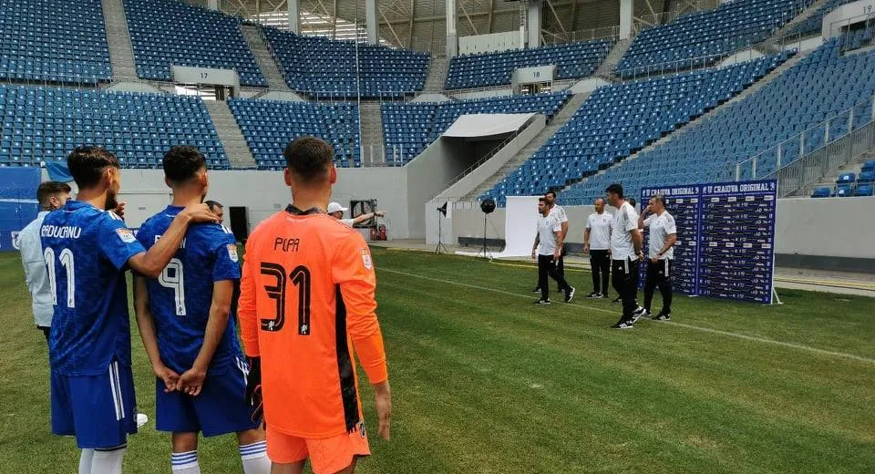 Foto Alb-albaștrii au făcut ședința foto de prezentare a lotului pe arena „Ion Oblemenco