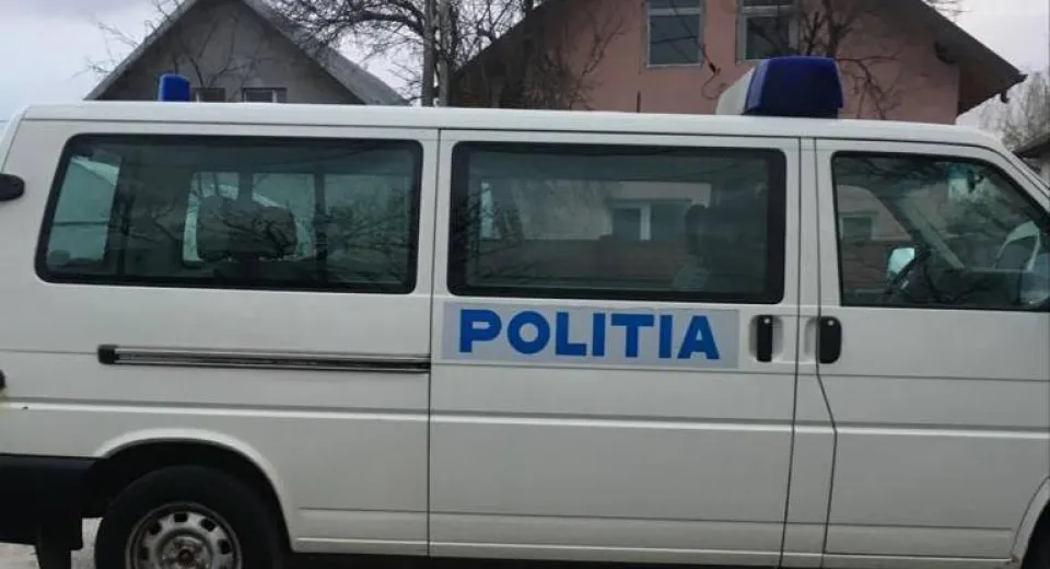 Foto Percheziție la domiciliul unui doljean, arestat preventiv pentru furt