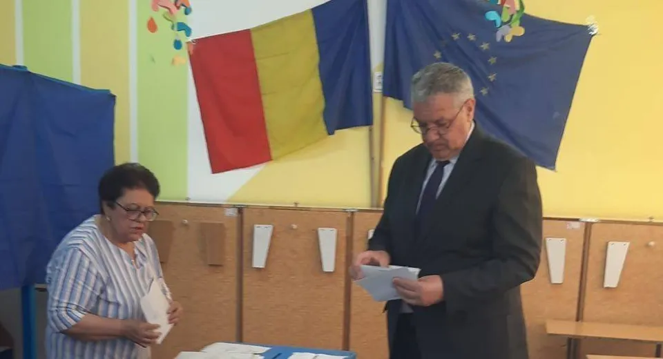 Foto Nicolae Giugea: „Am votat cu gândul la un oraș în care toți craiovenii să se regăsească”