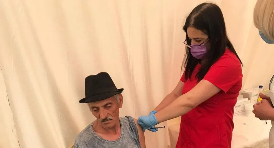 Foto „Vaccinează-te la tine acasă”, campanie derulată în comuna Ianca