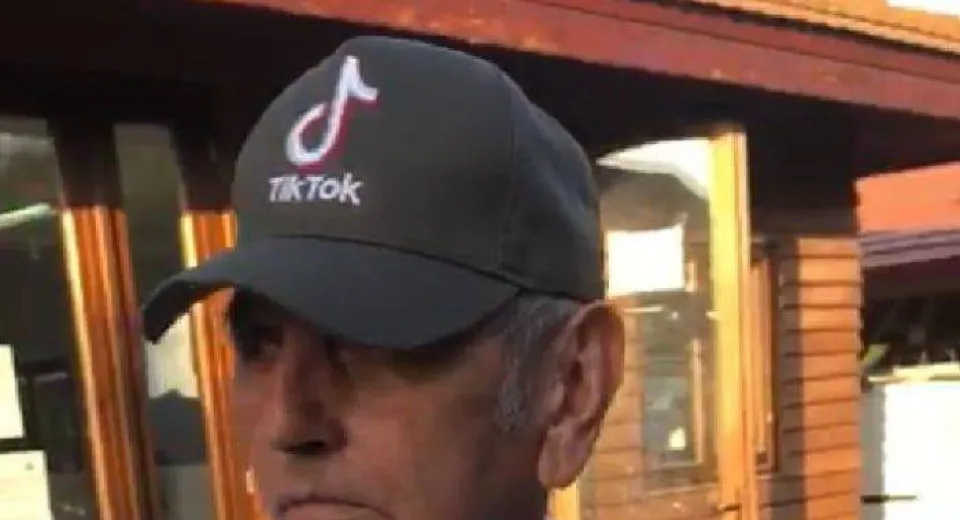 Foto Președinte de secție de votare – agent electoral al PSD Dolj(!)