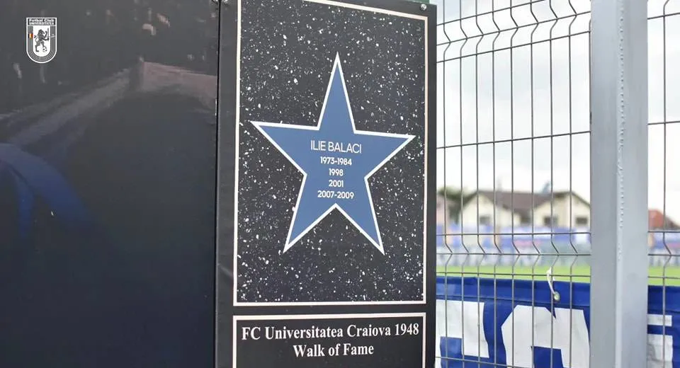 Foto Peluza Sud 97 i-a cinstit memoria lui Cristi Neamțu. Nu au fost uitați  Balaci și Crișan!