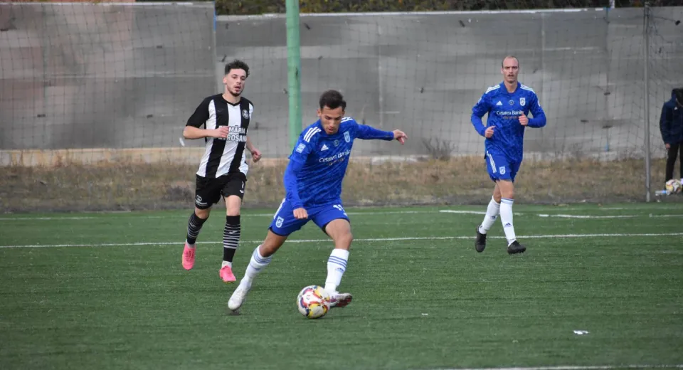 Foto FCU Primăvara-Jiul Petroșani, 3-1. Vezi marcatorii alb-albaștrilor, dar și ce jucători a mai trimis Dănănae pe teren în repriza a doua 
