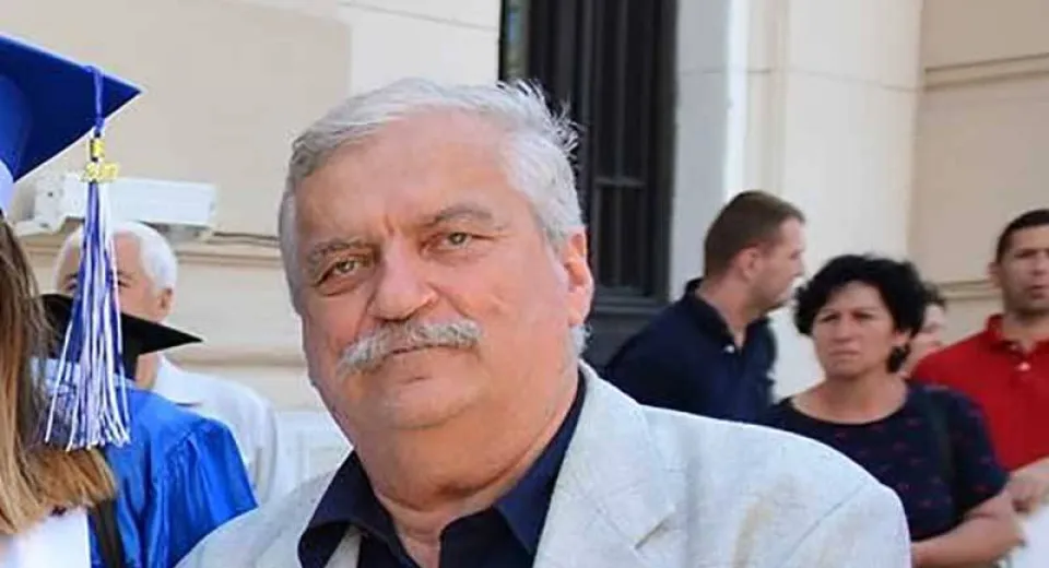 Foto Adio domnule PROFESOR