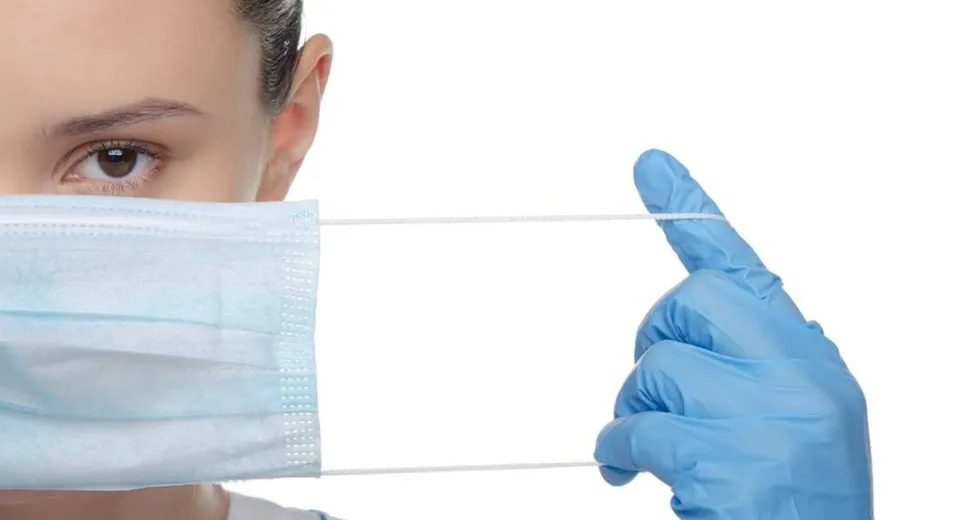 Foto Masca de protecţie, purtată obligatoriu în apropierea școlilor din județul Olt