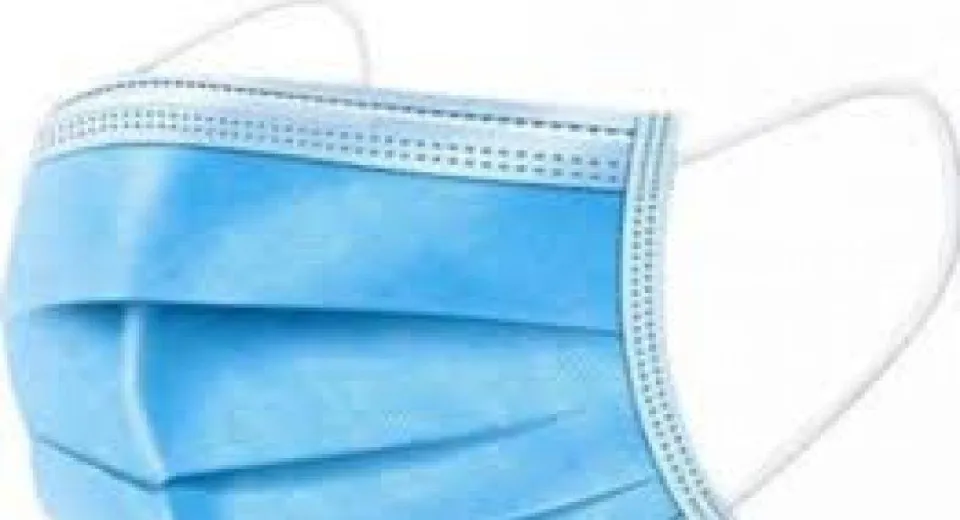 Foto Joaca de-a protecția cu măști folosite până când se rup 