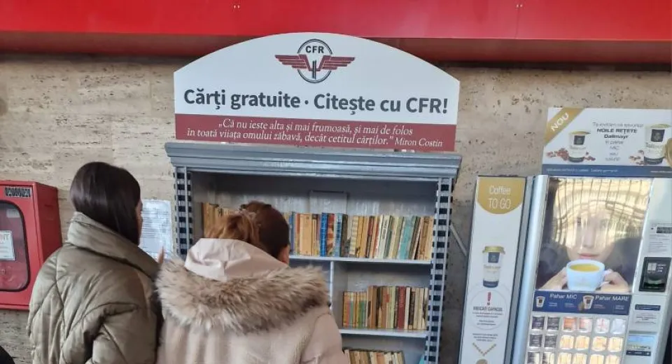 Foto Gara din Craiova are o bibliotecă pentru călători