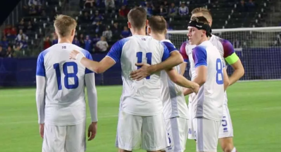 Foto Islanda câștigă în amicale și fără vedete