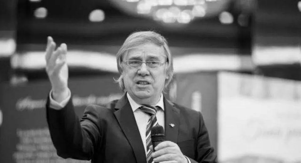 Foto A murit poetul Nicolae Dabija