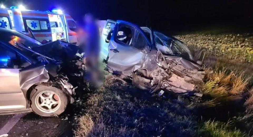 Foto Accident cu un mort și nouă persoane rănite, în Olt 