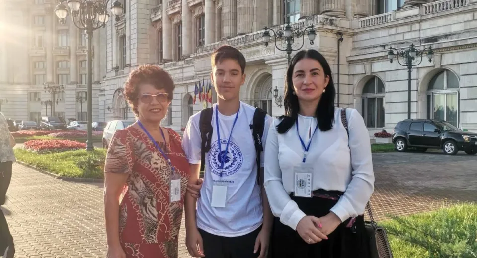 Foto Elev craiovean, pe podium internațional la Olimpiada Elenismului 