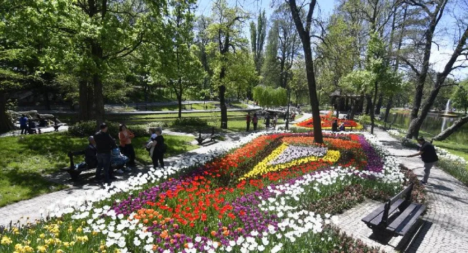 Foto Râmnicu Vâlcea: reabilitarea Parcului „Mircea cel Bătrân”