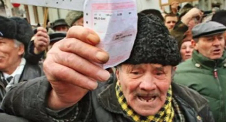 Foto 20 de județe au mai mulți pensionari decât angajați