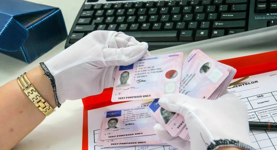 Foto A fost reluată activitatea Serviciului de Permise Olt. Angajatul nu are COVID-19