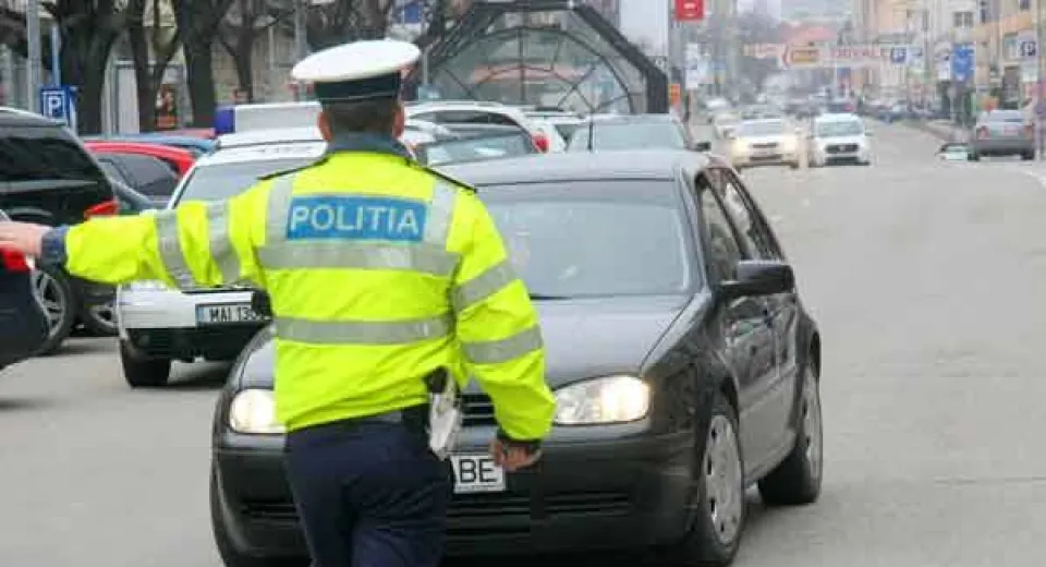 Foto Oltean, prins la volan cu permisul de conducere suspendat