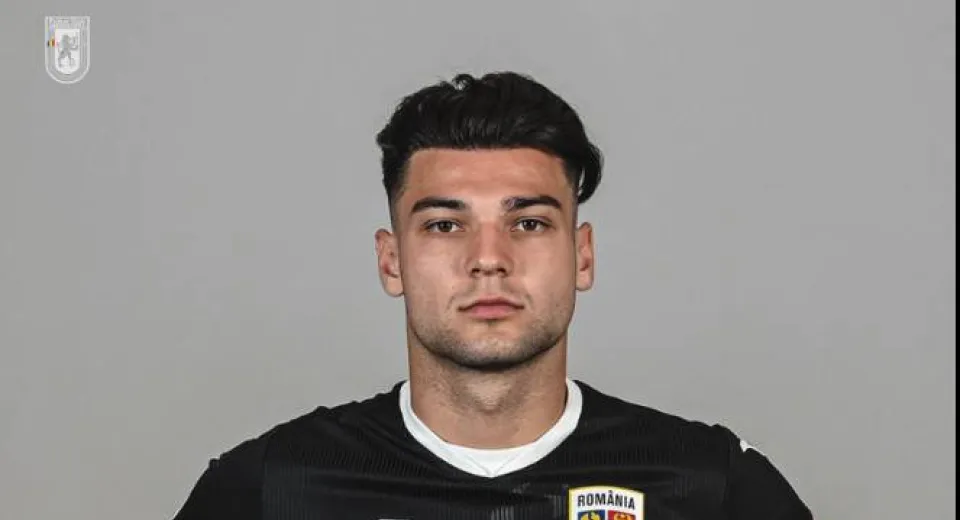 Foto Robert Popa a fost convocat la naționala U 20 a României pentru dubla cu Cehia și Portugalia din Elite League