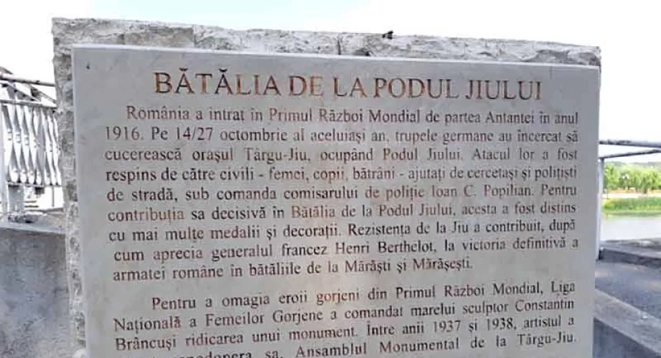 Foto Adevărata semnificaţie a operelor lui Brâncuşi, de la Târgu Jiu
