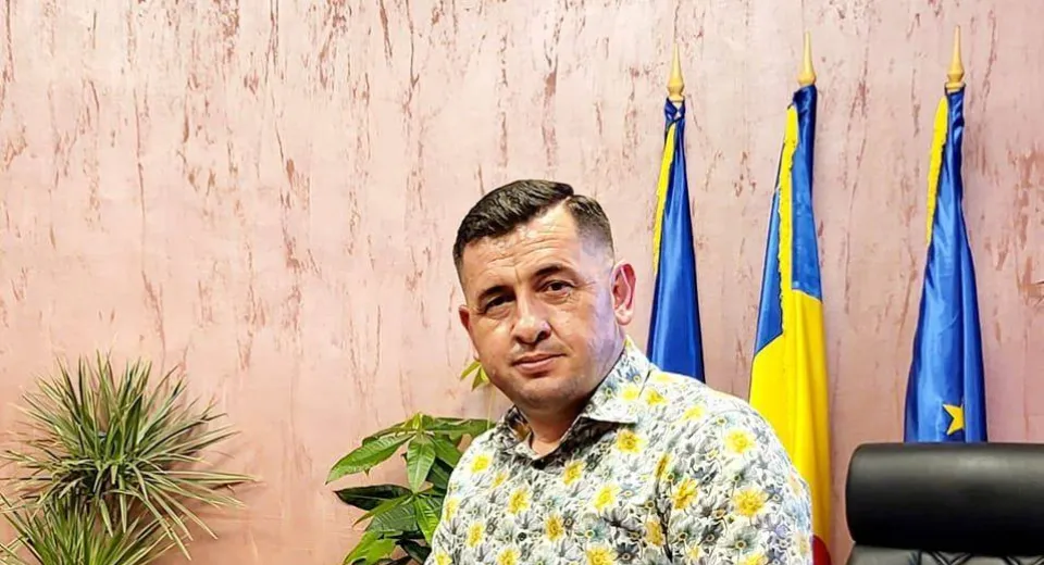 Foto DOLJ: Primarul comunei Breasta refuză să ofere informații de interes public. Nici nu știe că există o lege în acest sens 