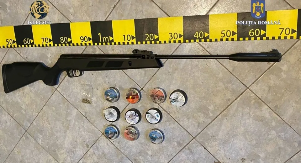 Foto Percheziții în județul Olt într-un dosar ce vizează traficul de droguri 