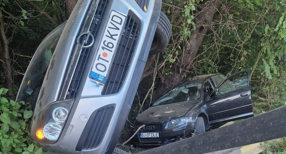 Foto GORJ: Accident cu patru victime, între care doi copii, la Scoarța 