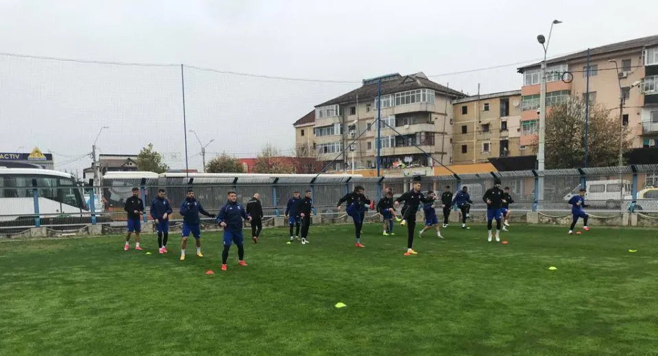 Foto EXCLUSIV. Lotul Științei pentru deplasarea de la Timișoara. Unde s-au antrenat alb-albaștrii!