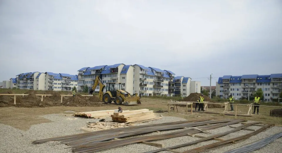 Foto Bază sportivă modernă în Drobeta Turnu Severin