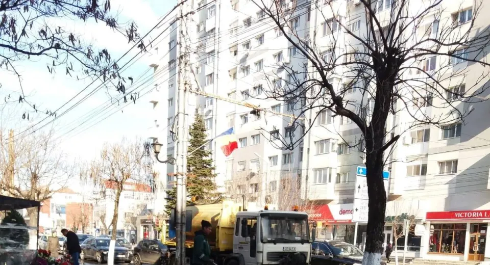 Foto A început „Luna curățeniei” la Slatina 
