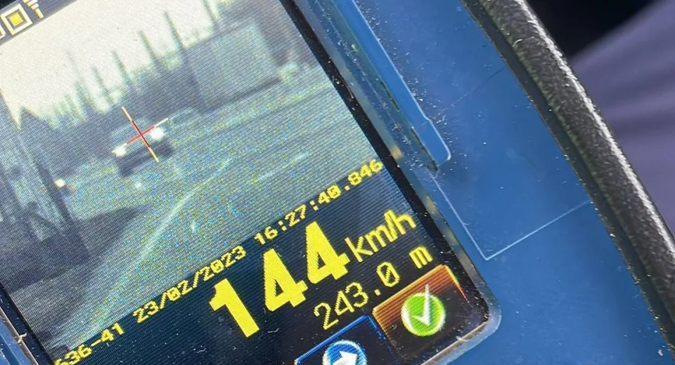 Foto Șoferiță din Mehedinți, „luată” de radar pe un drum național din Dolj 