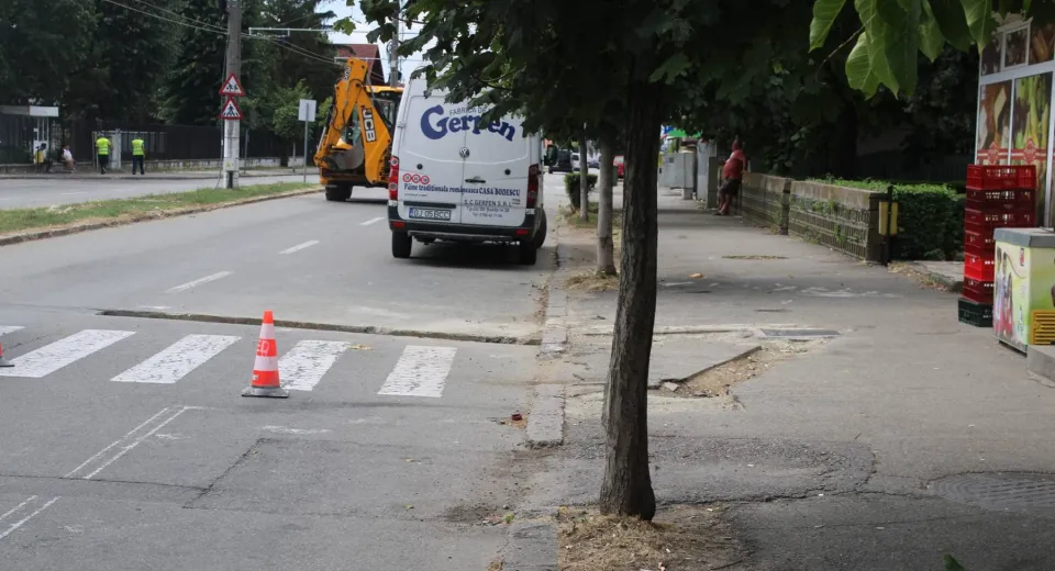 Foto Firme amendate, după ce au spart străzi fără aprobare la Târgu Jiu 