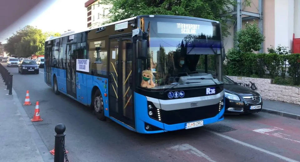 Foto Transport școlar la Craiova și anul acesta. Ce trasee vor respecta autobuzele   