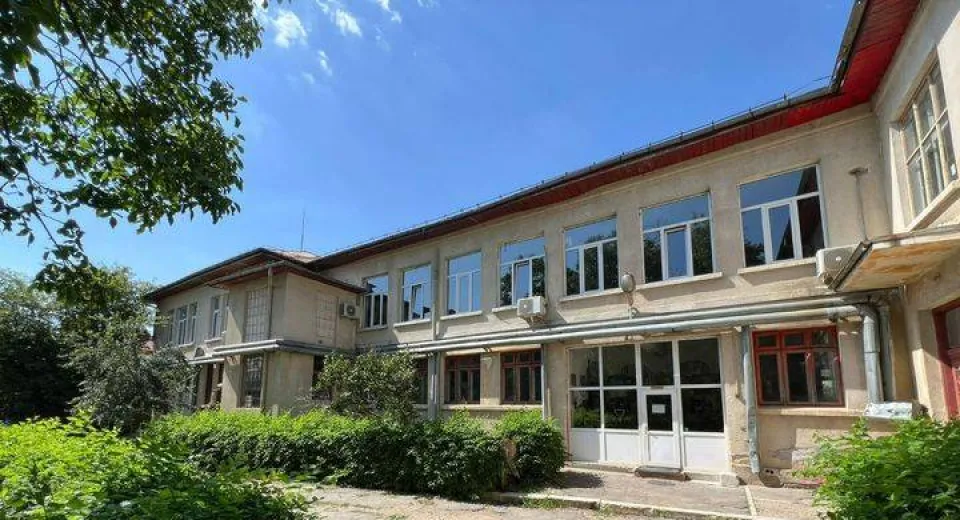 Foto Campus școlar, construit la Liceul cu Program Sportiv „Petrache Trișcu” din Craiova